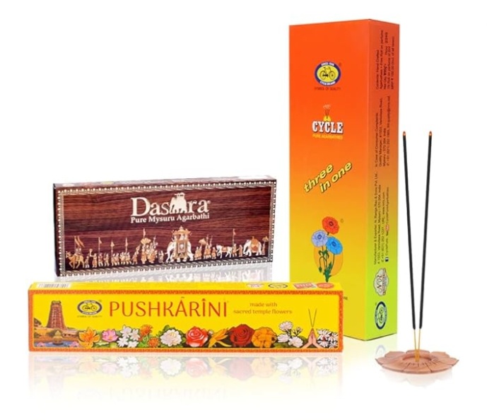 Cycle Pure Agarbatti Combo Pack of Three in One Agarbatti, Dasara Incense Sticks and Pushkarini Dhoop Bathi for a Divine & Special Puja Experience – Pack of 3